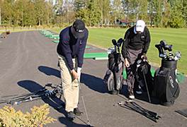 Robert Karlsson testasi päivän aikana myös mailoja.