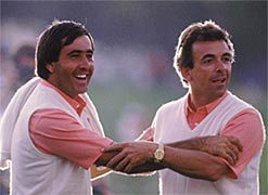 Tony Jacklin johdatti Euroopan Ryder Cup voittoihin ja itsensä Hall of Fameen, jossa Seve jo onkin. &copy Getty Images