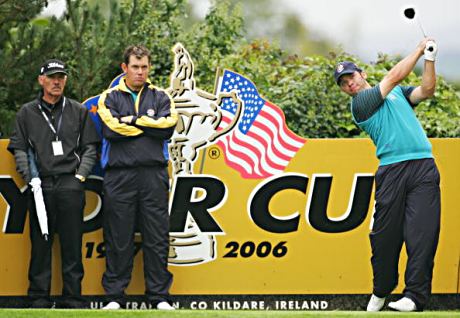 Ryder Cupissa syksyllä 2006 loistaneet Lee Westwood (kesk.) ja Paul Casey (oik.) avaavat kautensa Abu Dhabissa &copy Getty Images