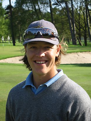 Joachim Altonen pelaa loistavaa golfia Meri-Teijossa.