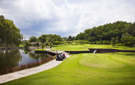 Burabha Golf & Resort, Pattayalla sopii vähemmän pelanneille. 