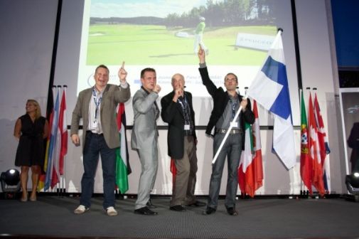 Sakari Rautanen, Juuso Ilkka, Panu Palomäki ja Ben Sundholm pitivät Suomen lippua korkealla Peugeot RCZ-Cupin avajaistilaisuudessa.