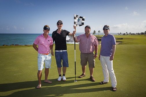 Mikko Raula, Kim Syrjänen, Ilkka Sirkeoja ja Jarmo Kivelä pelasivat Golf Digest kesäkisan finaalin kolmen kierroksen tasoituksellisena lyöntipelinä.