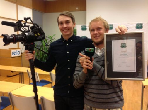 Juho Vesanen ja Nikke Tyry ovat kiertäneet kameran ja mikrofonin kanssa viimeiset kaksi vuotta varsin tiiviisti ympäri maailmaa ja Suomea.