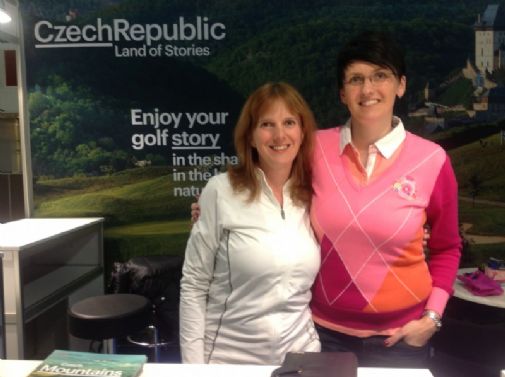 Vanda Bouckova ( Golf Berovice) ja Veronika Kroupova ( Golf Konopiste) tietävät Prahan vetovoiman olevan tärkeän tekijän golfmarkkinoinnissa.