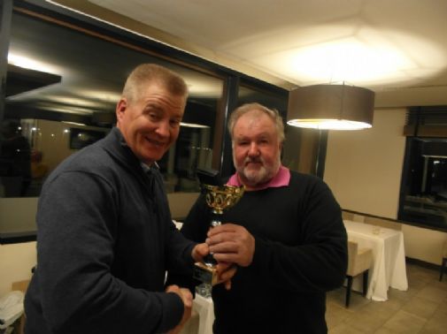 Kisapäivän päätteeksi Jukka Lappala ja Seppo Jolkkonen olivat illan juhlakaluina.