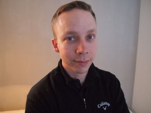 Mikael Juslin kiertää Callawayn jälleenmyyjien luona ympäri Suomea aina Hangosta Ouluun ja Vaasasta Joensuuhun.