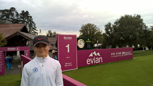 Kerttu pelasi kansainvälisessä juniorikilpailussa yhden seiskalla alkavan kierrostuloksen Evianin major-kentällä.